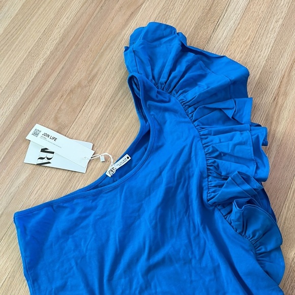NWT Zara One Shoulder Ruffle Bodysuit Blue Large - Picture 2 of 3